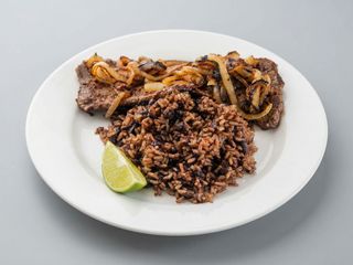 Acompañamiento: Arroz Congri