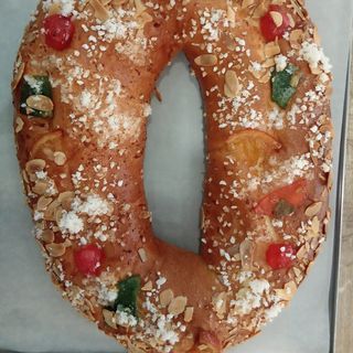 Roscón de Reyes con nata