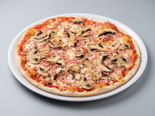 Pizza de Jamón York y Champiñones
