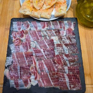 Jamón Ibérico (con pan con tomate) 