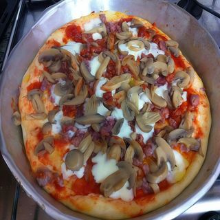 Pizza pesto (33 cm.)