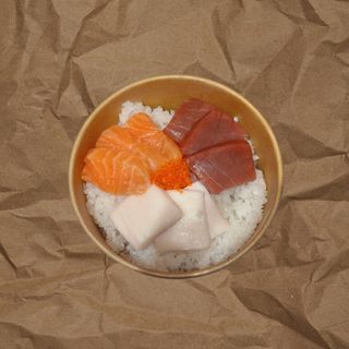 73. Sashimi Sobre Arroz