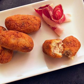 Croquetas de jamón ibérico