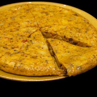 Tortilla de morcilla con alegría