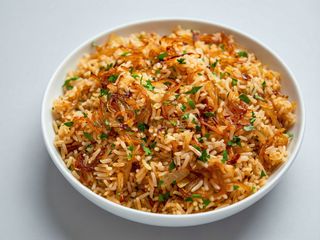 Arroz con cebolla frita/Onion rice