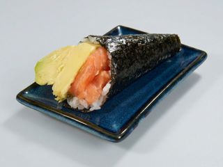 Temaki Salmón (1 Ud.)