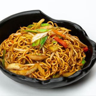 109. Yakisoba Tallarines