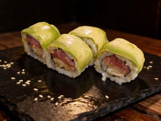 Tuna Picante Roll