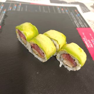 Tuna Picante Roll