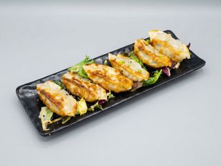 21. Gyoza De Pollo 6 Uds.)