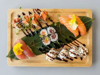 95 Combo sushi grande 