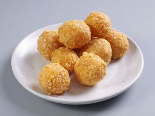 Ración bolitas de queso