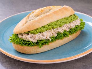 Pulguita Pollo Y Guacamole