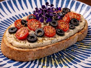 Tostada Mediterránea