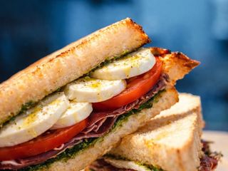Sándwich Ibérico Y Mozzarella