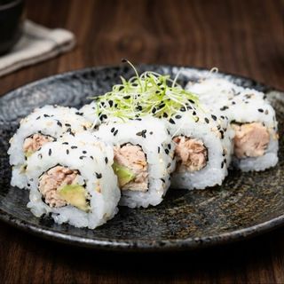 Uramaki California Atún Cocido (8 pzs.)