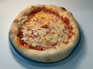 Pizza De Jamón York