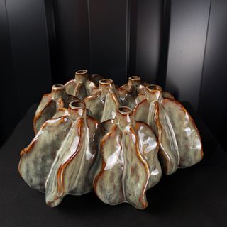 Ceramic vase de ARAIK GALSTYAN