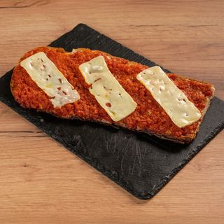 Torrada de Sobrasada y queso brie