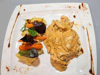 Pollo Cremoso Con Champiñones