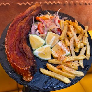 Panceta de Cerdo + Bebida