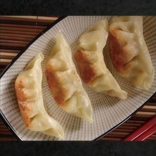 201. Gyoza gamba 10und.