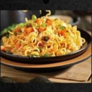 211. Tallarines frito