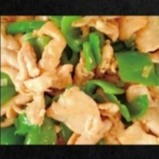 222. Pollo con pimiento verde