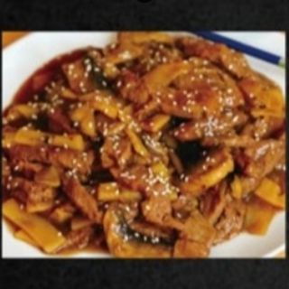 228. Ternera bambú y setas