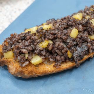 Tosta de Morcilla de Burgos en Pan Cristal