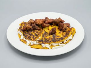 Cachapa con cochino frito