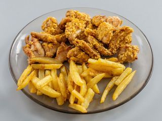 Pollo Frito Con Patatas