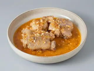Manitas De Cerdo En Salsa