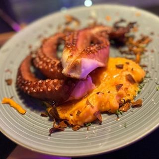Pulpo Con Base De Cremoso De Batata