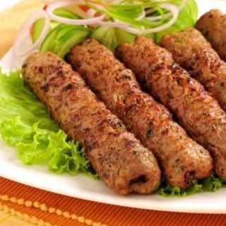 Kebab seekh de ternera