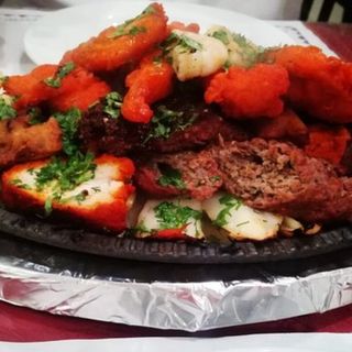 Parillada mixta tandoori para 4 personas