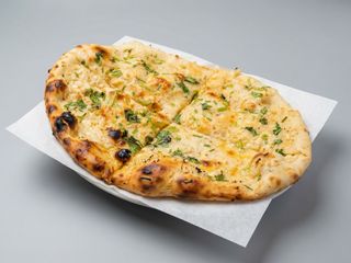 Garlic Cheese Naan