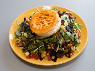  Ensalada De Queso De Cabra (400 G.)