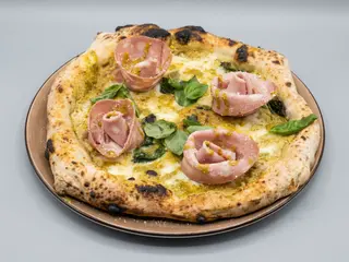 Calzone Pistaciella E Burrata