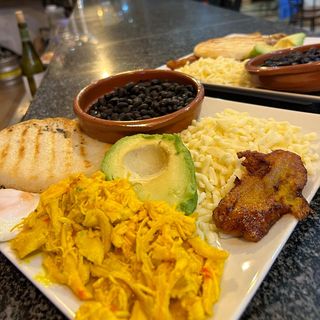 Plato continental Carne