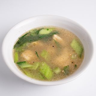 Sopa de wonton 