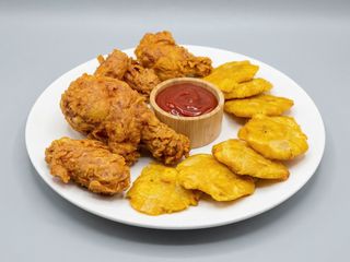 Pica Pollo Con Patacón Y Patata (7 Pzs.)