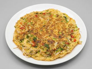 Tortilla de langostinos con verduras