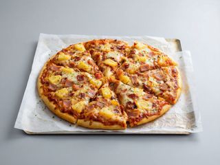 Pizza Tropical Ham Paradise (33 Cm.)