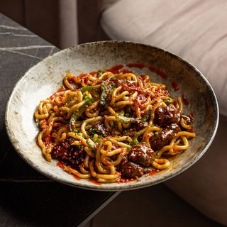 Udon with Spicy Beef