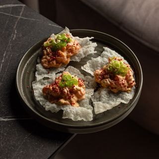 Spicy salmon sashimi