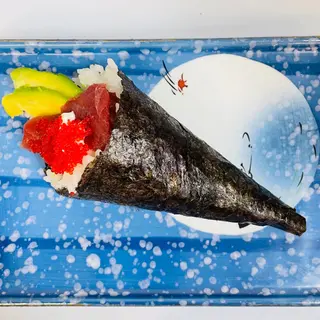 51. Temaki De Atún