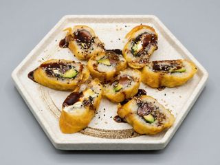 69A. Maki Roll Tempura De Atún (8 Pzs.)