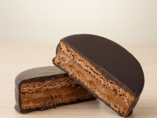 Alfajor Artesanal Bañado En Chocolate (1 Ud. x 7cm aprox.)