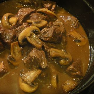 Racion de Carne en Salsa